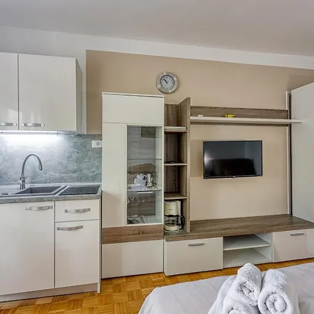 Aparments Jedro&karlo Lägenhet Poreč